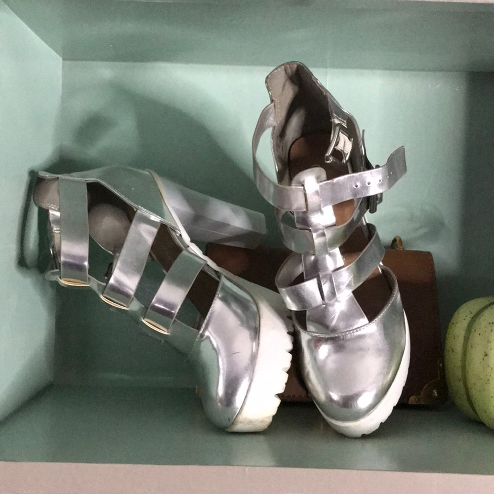 Silver Heels 8